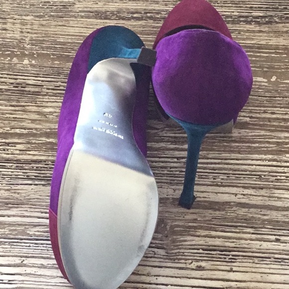 Saint Laurent Tricolor Suede Platform Pumps - Picture 5 of 5